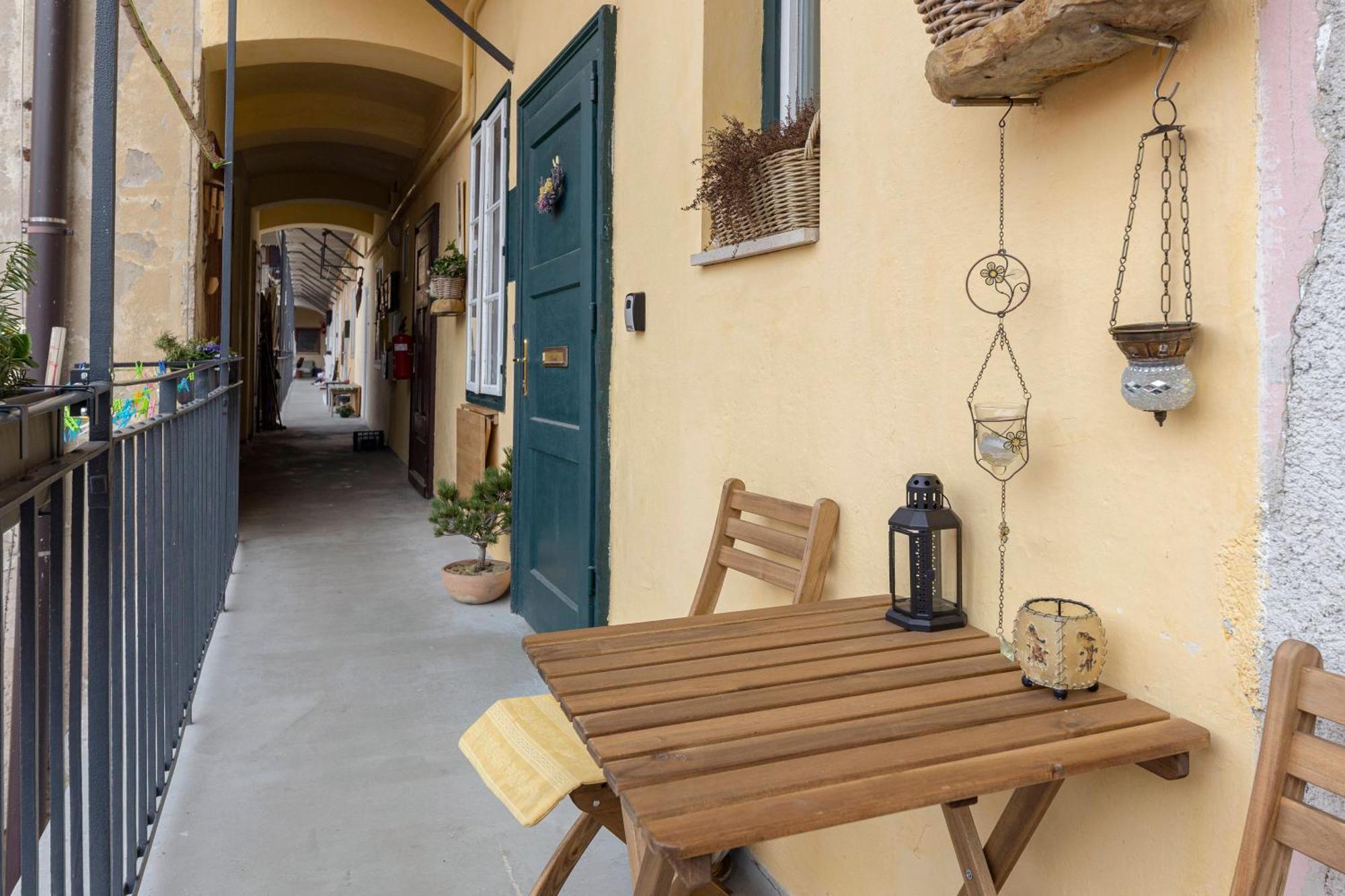 Historical Caserne Apartment Ljubljana Dış mekan fotoğraf